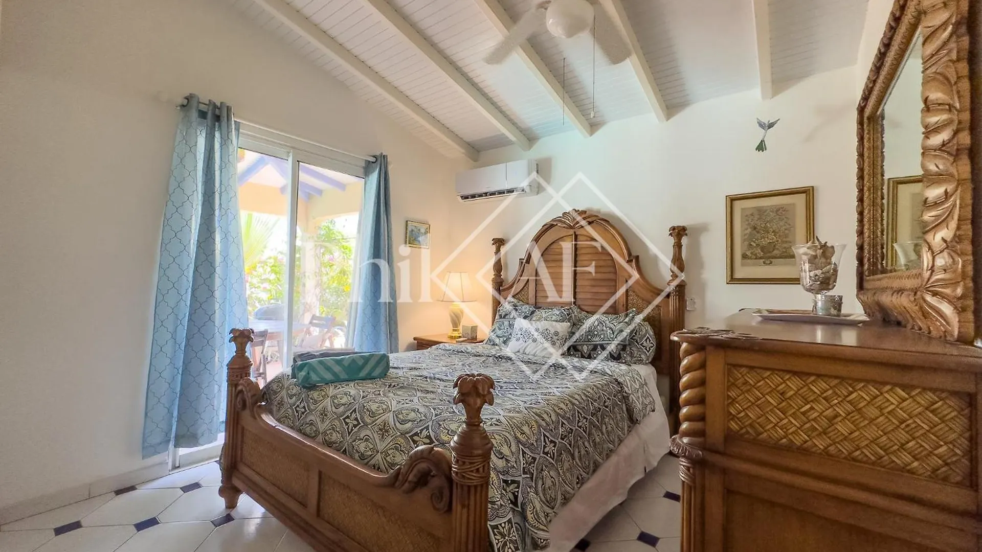 3 Bed-Rooms Villa At Orient Beach Orient Bay