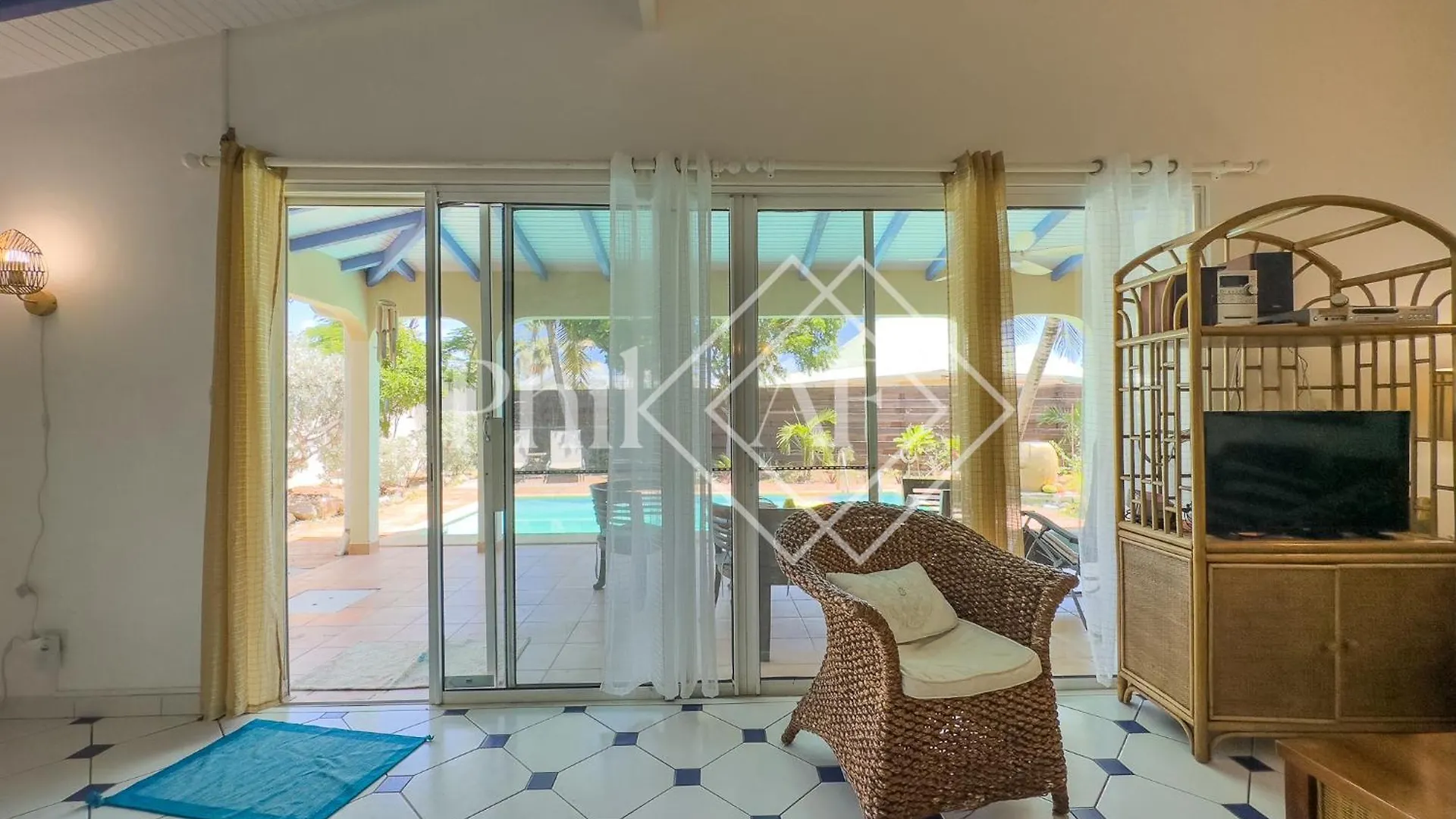 3 Bed-Rooms Villa At Orient Beach Orient Bay